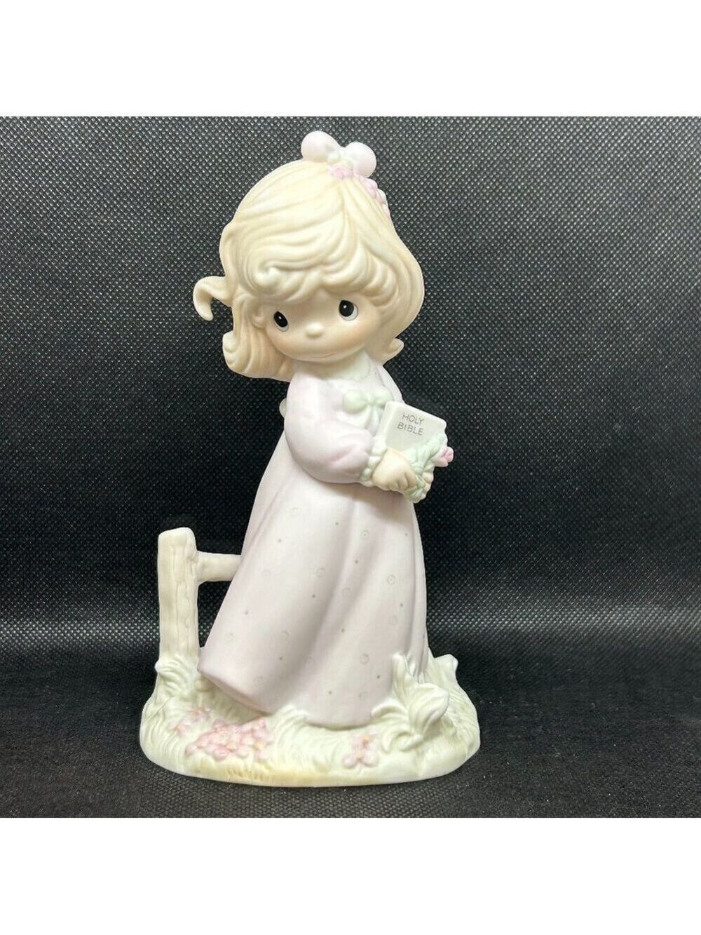 PRECIOUS Moments "The Voice Of Spring" figurine